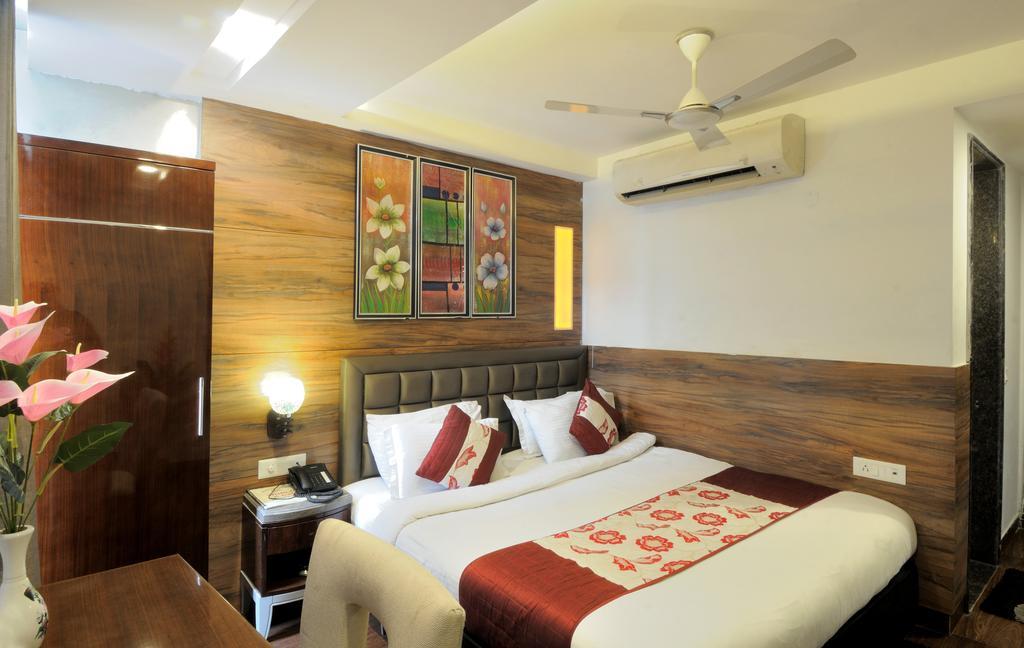 Hotel Cabana @ Pahar Ganj New Delhi Buitenkant foto