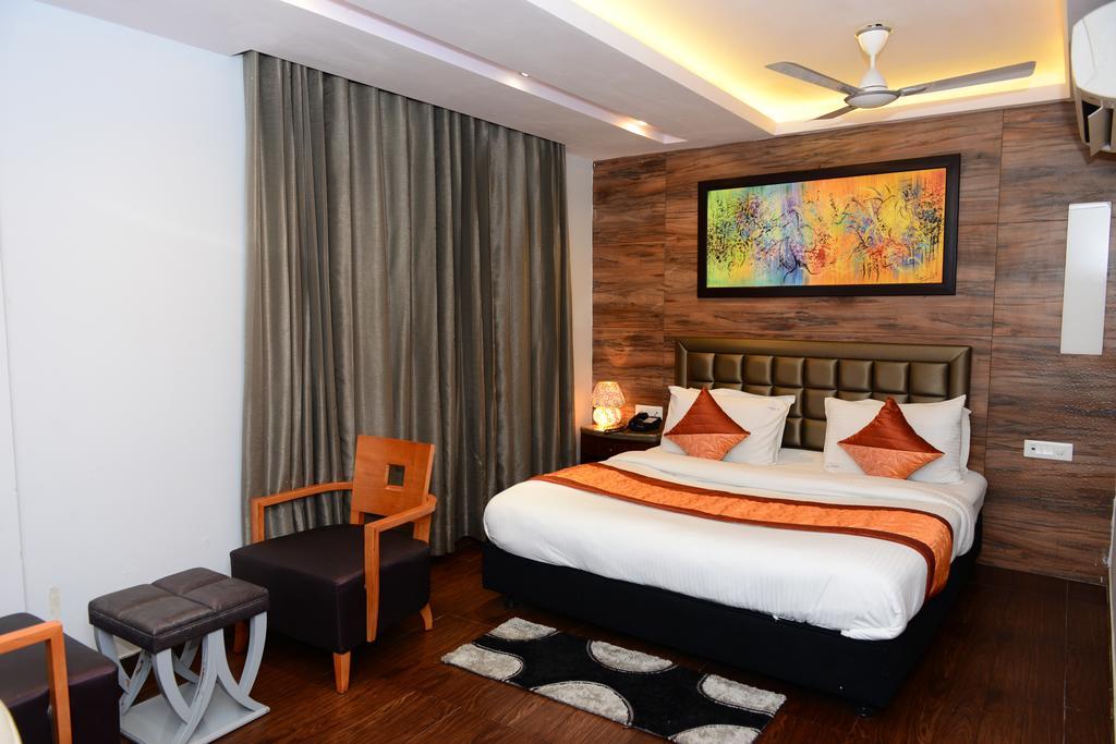 Hotel Cabana @ Pahar Ganj New Delhi Buitenkant foto